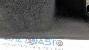 Обшивка арки правая Audi Q7 16-26 черная, царапины, потертости, сломано крепление