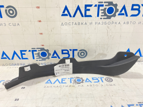 Бризковик переднього бампера правий Audi A4 B8 08-16