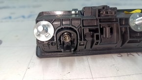 Кнопка открывания двери багажника Audi Q7 16-25 с камерой, сломан корпус