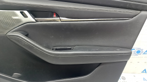 Обшивка двери карточка передняя правая Mazda 3 19-21 4d кожа черная, Mexico built, подлокотник кожа черный, вставка хром "Bose", молдинг хром, с ручкой, царапины, под чистку