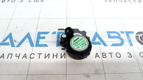 Пищалка двери передней левой Mazda 3 19-26 Bose