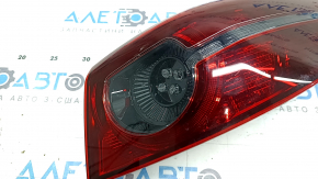 Фонарь внешний крыло правый Mazda 3 19-22 4d тип 1, песок, потерта, царапины
