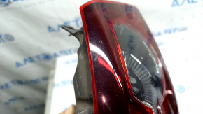 Фонарь внешний крыло левый Mazda 3 19-22 4d тип 1, песок, потерт, царапины