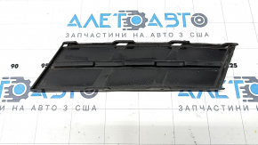 Вставка нижней решетка переднего бампера левая BMW 5 G30 21-23 Basis, крашена в черный