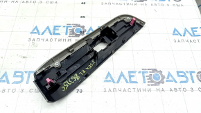 Накладка управления стеклоподъемниками задняя левая Toyota Camry v50 12-14 usa под серое дерево, царапины