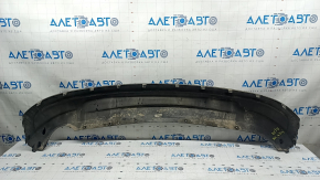 Губа заднего бампера Ford Fusion mk5 2013-2020, крупный план, на котором видны царапины и следы износа.