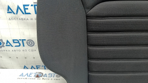 Крупный план обивки сиденья Ford Fusion, детали текстуры