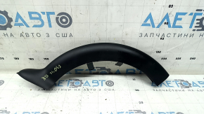 Накладка петли крышки багажника правая BMW 3 F30 12-18 царапина