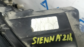Фара передняя левая Toyota Sienna 21-24 LED, LE, XLE, Led, трещина в креплении, под полировку