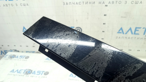 Накладка двери боковая задняя правая передняя BMW 3 F30 12-18 черный глянец, царапины, в клее