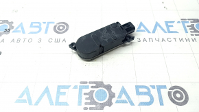 Моторчик актуатор жалюзі радіатора Toyota Sienna 21-26