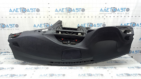 Торпедо передняя панель с AIRBAG BMW 3 F30 12-18 4d черная, без проекции, сломана фишка