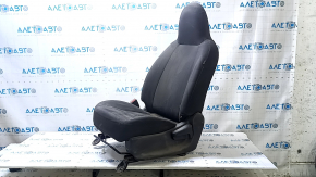 Водительское сиденье Nissan Versa 12-15 без airbag, механическое, ткань черная, под чистку