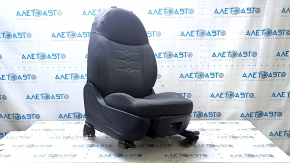 Пассажирское сиденье Fiat 500 12-13 без airbag, механическое, кожа черная+ткань серая, под химчистку