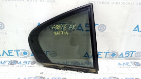 Скло дверей трикутник заднє праве BMW 3 F30 4d 12-18 подряпини