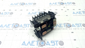 Блок запобіжників підкапотний Toyota Sienna 21-26