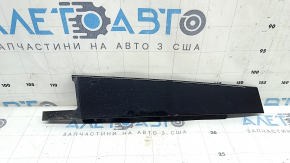 Накладка дверей збоку ззаду ліва Mercedes C-class W205 15-21 передня, подряпини