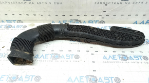 Повітропровід від повітроприймача Mercedes C-class W205 300 19-21