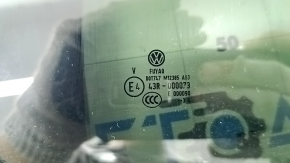 Стекло двери треугольник заднее правое VW Atlas 18-26 тонировка