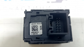 Кнопка паркинга VW Atlas 24-26