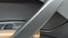 Обшивка дверей картка передня ліва Audi Q5 80A 18-20 чорна шкіра, підлокітник шкіра коричнева, з накладками, з ручкою, подряпини