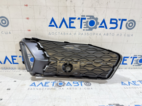 Решетка переднего бампера правая Audi A6 C8 19-22 под воздуховод и парктроник, хром