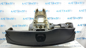 Торпедо передняя панель с AIRBAG для Mercedes C-class W205 2015 - 2021, вид спереди.