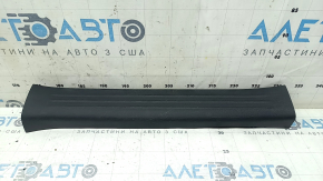 Накладка порога передня права Mazda CX-5 17-24 чорна, подряпини