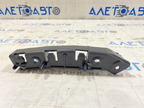 Крепление переднего бампера правое Ford Focus mk3 11-18