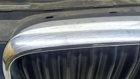 Решетка радиатора grill в сборе BMW 5 G30 17-23 Sport Line, с жалюзи дефлектором радиатора, хром, песок, выцвела глянцевая накладка