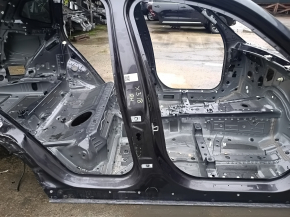 Стійка кузова центральна права BMW X3 G01 18-24 на кузові, вм'ятини