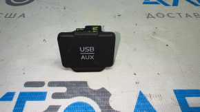 USB Hub, AUX Nissan Versa Note 13-17 тип 1