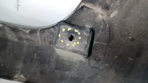 Накладка заднего бампера нижняя Jeep Cherokee KL 19-23 под 2 трубы, в цвет кузова, под хром насадки, царапины, надломаны крепления