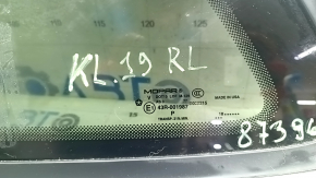 Оригинальное стекло KL 19 RL для Jeep Cherokee 2014-2023, видно состояние маркировки