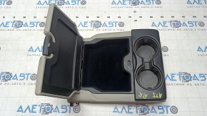 Подлокотник спинки заднего ряда сидений Cadillac ATS 13-18 кожа серая, вмятости
