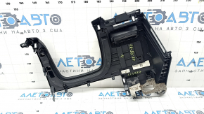 Накладка колени водителя Mazda CX-50 23-26 черная, царапины