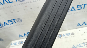 Накладка порога передняя левая Mazda CX-50 23-26 черная, царапины, надломано крепление