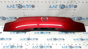 Накладка дверей багажника Mazda CX-50 23-26 з емблемою та планкою підсвічування номера, подряпини