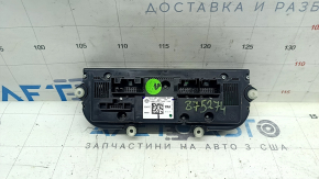 Управление климат-контролем VW Passat b8 16-19 USA с подогревом, царапины