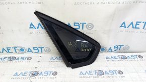 Форточка глухое стекло задняя левая VW Passat b8 16-19 USA черный мат, царапины