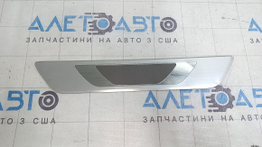 Накладка порога зовнішня ззаду ліва VW Passat b8 16-19 USA R-Line, подряпини, тички