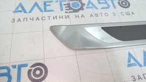 Накладка порога внешняя передняя правая VW Passat b8 16-19 USA R-Line, царапины, примята