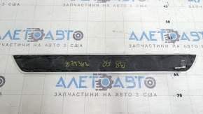 Накладка порога внешняя передняя правая VW Passat b8 16-19 USA R-Line, царапины, примята