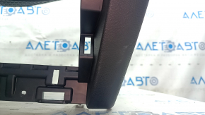 Торпедо передняя панель с AIRBAG Jeep Cherokee KL 14-23 черная, царапины