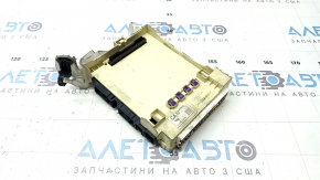 Блок запобіжників салонний Toyota Camry v70 18-24