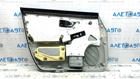 Вид изнутри на обшивку двери передней правой Toyota Prius 2010-2015.