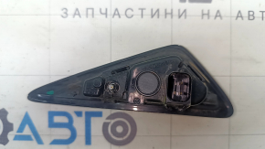 Поворотник в крыло передний правый Tesla Model 3 18-23 с камерой, хром, сломано крепление