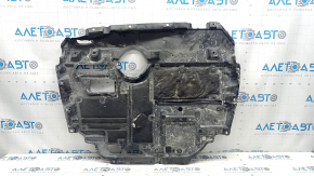 Защита двигателя центральная Toyota Prius 30 10-15 надрывы, примята