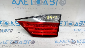 Ліхтар внутрішній кришка багажника правий Lexus ES300h ES350 13-15 дорест, подряпини