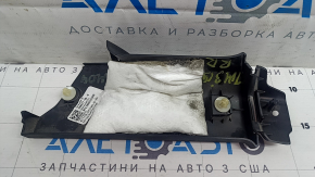 Накладка задней стойки правая средняя Tesla Model 3 18-23 черная, царапины